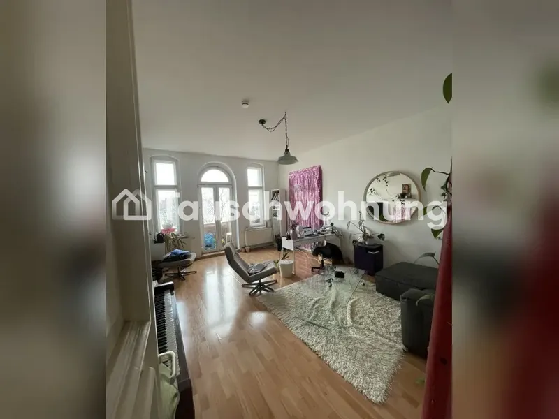 Tauschwohnung: 2-Zimmer Altbau mit  Balkon, Rosenthaler Platz — photo 1